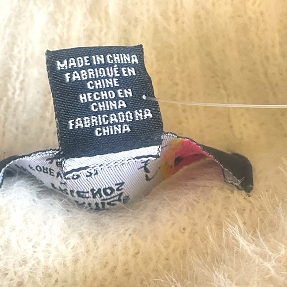 Sanrio Badtz Maru Fuzzy Sweater Forever 21 X Hello Kitty Women’s Sz Small NWOT - Picture 9 of 10